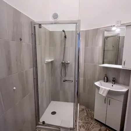 Ambrozia Apartment Eger